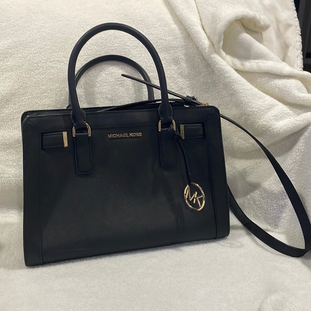 Black Michael Kors bag